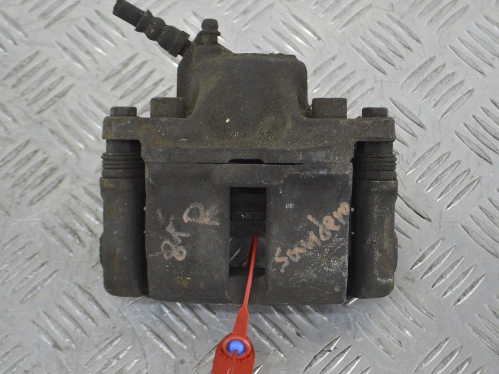 Суппорт передний правый Renault Sandero 1 (2009-2014)