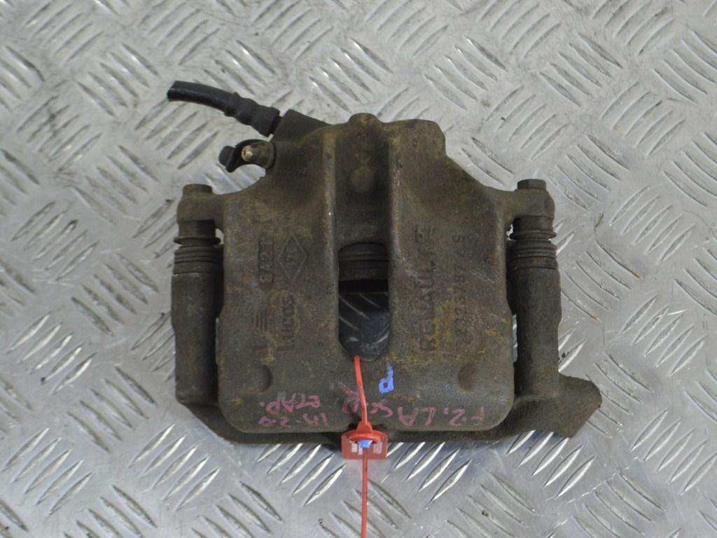 Суппорт передний правый Renault Scenic 1 (1996-2003)