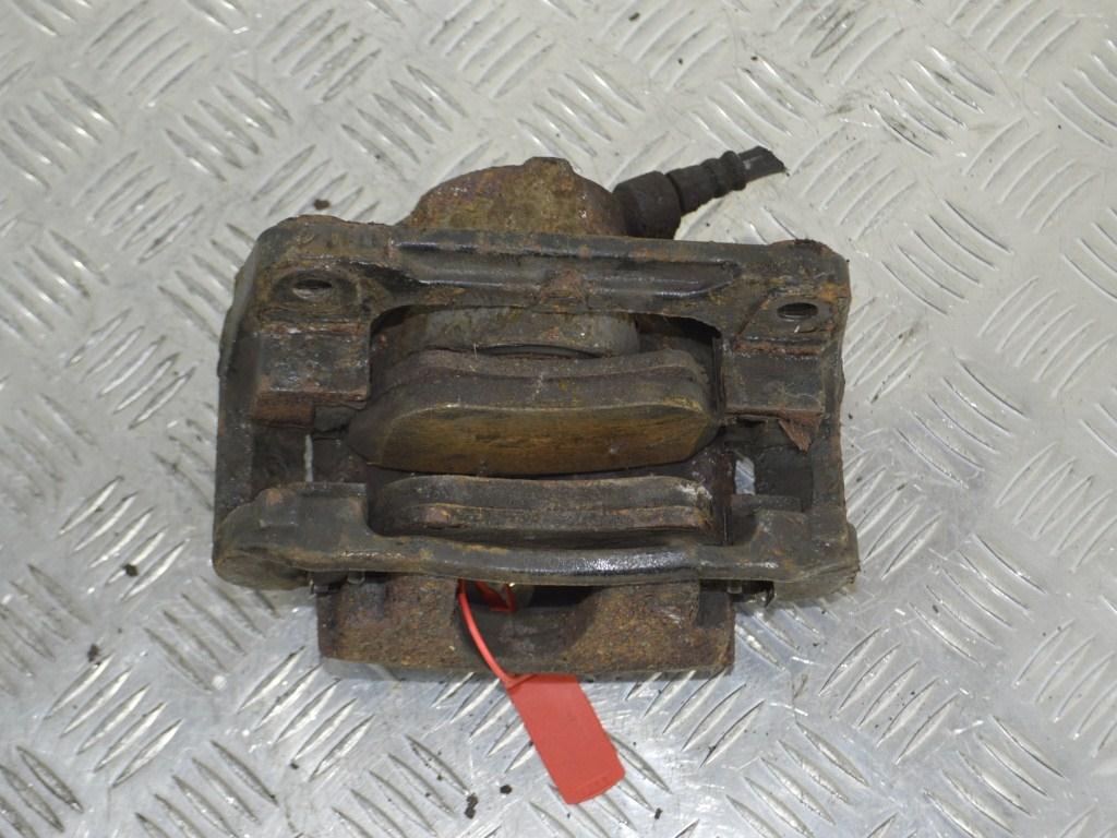 Суппорт передний правый