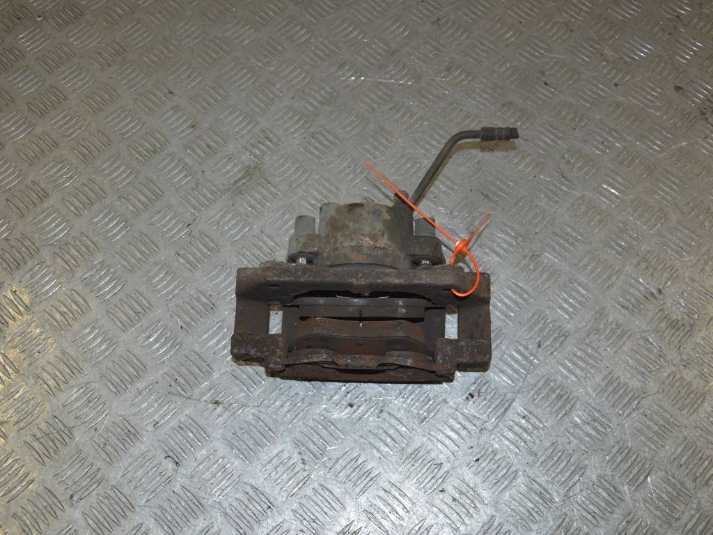 Суппорт передний правый