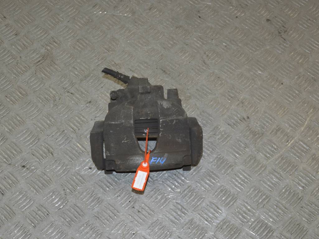 Суппорт передний правый