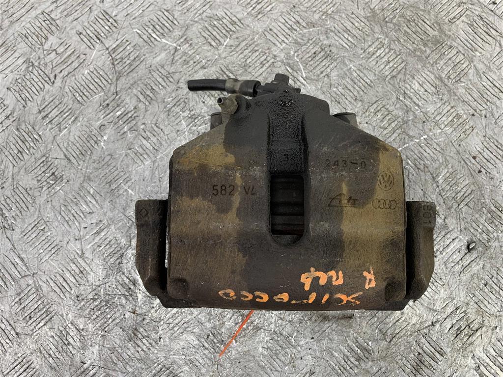 Суппорт передний правый