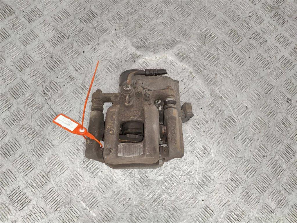 Суппорт задний правый