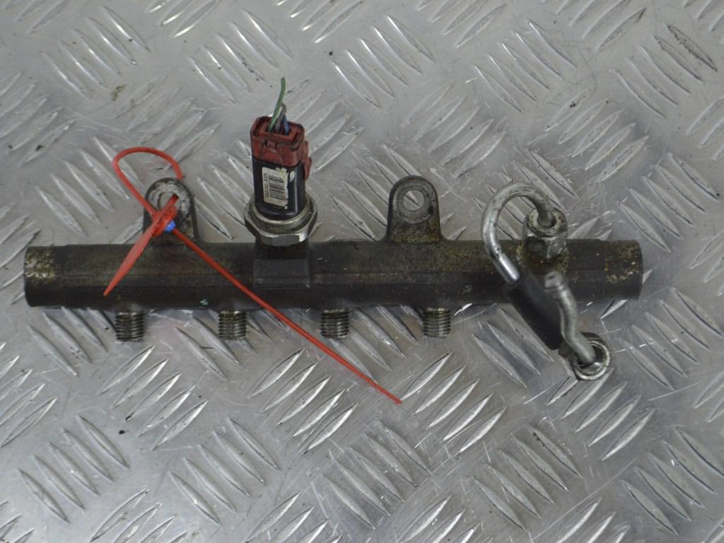 Топливная рампа Renault Clio 3 (2005-2012) 8200815617, 5WS40154