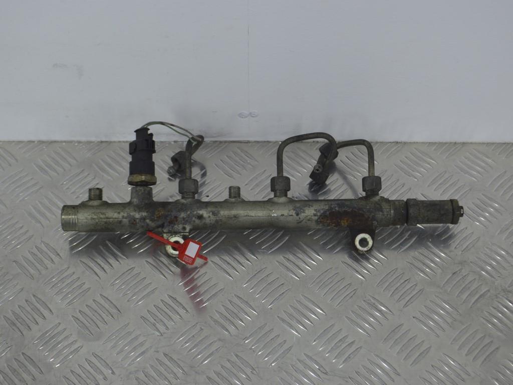 Топливная рампа Renault Laguna 2 (2001-2007) 7700114017, 0445214024