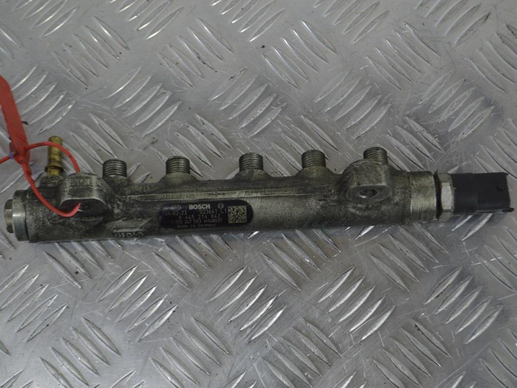 Топливная рампа Renault Master 2 (1998-2010) 8200347593, 0445214042