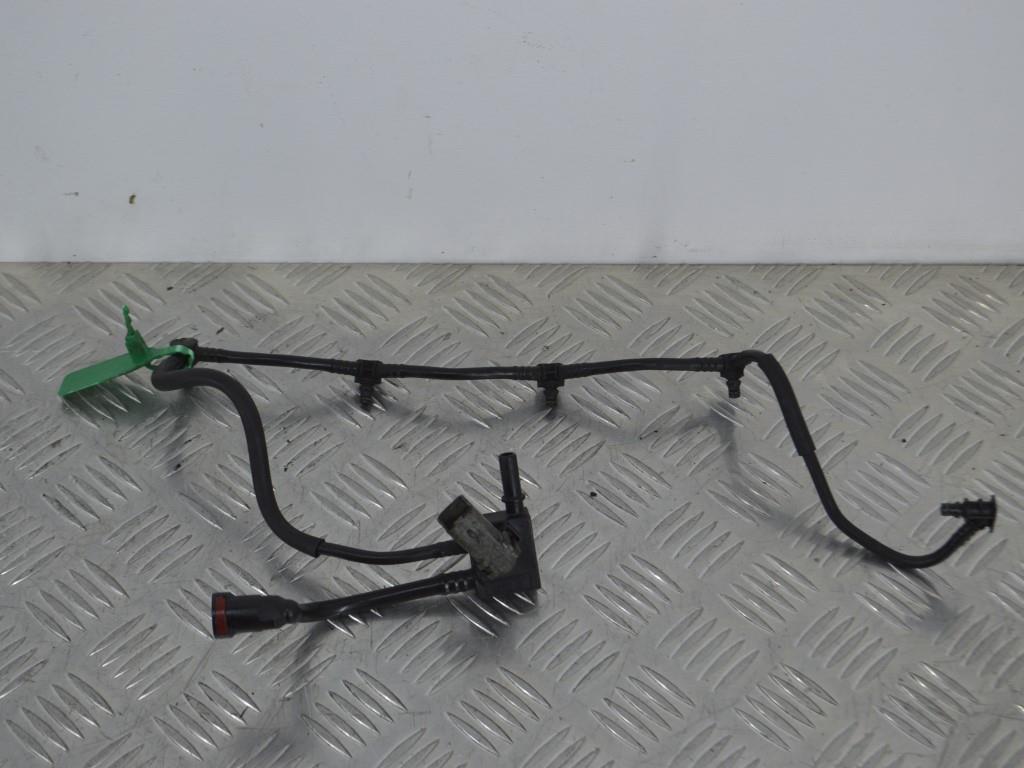 Трубка обратки форсунок Renault Trafic 2 (2001-2006)