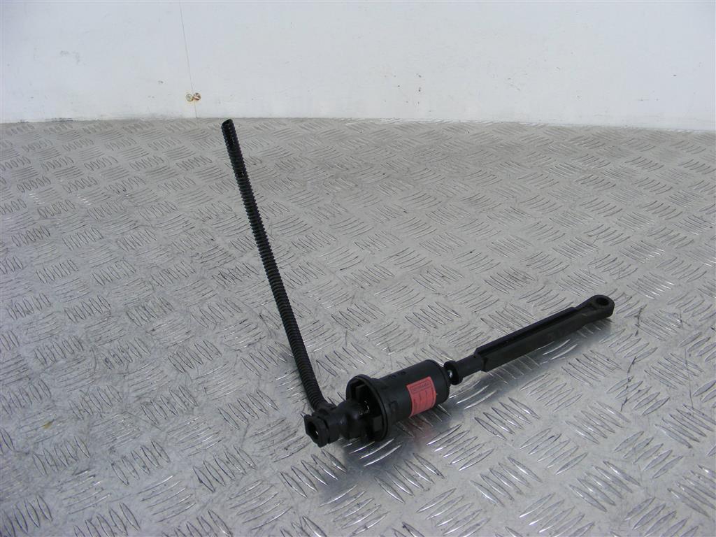 Цилиндр сцепления главный Renault Trafic 2 (2006-2015) 8200503488