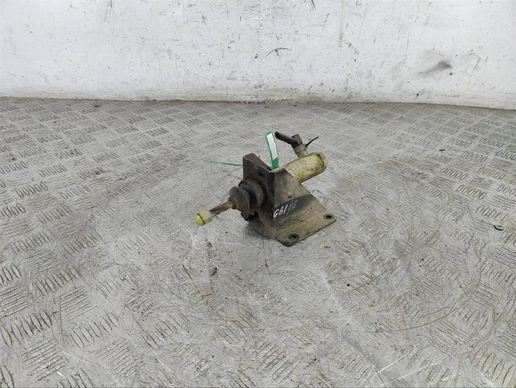 Цилиндр сцепления рабочий