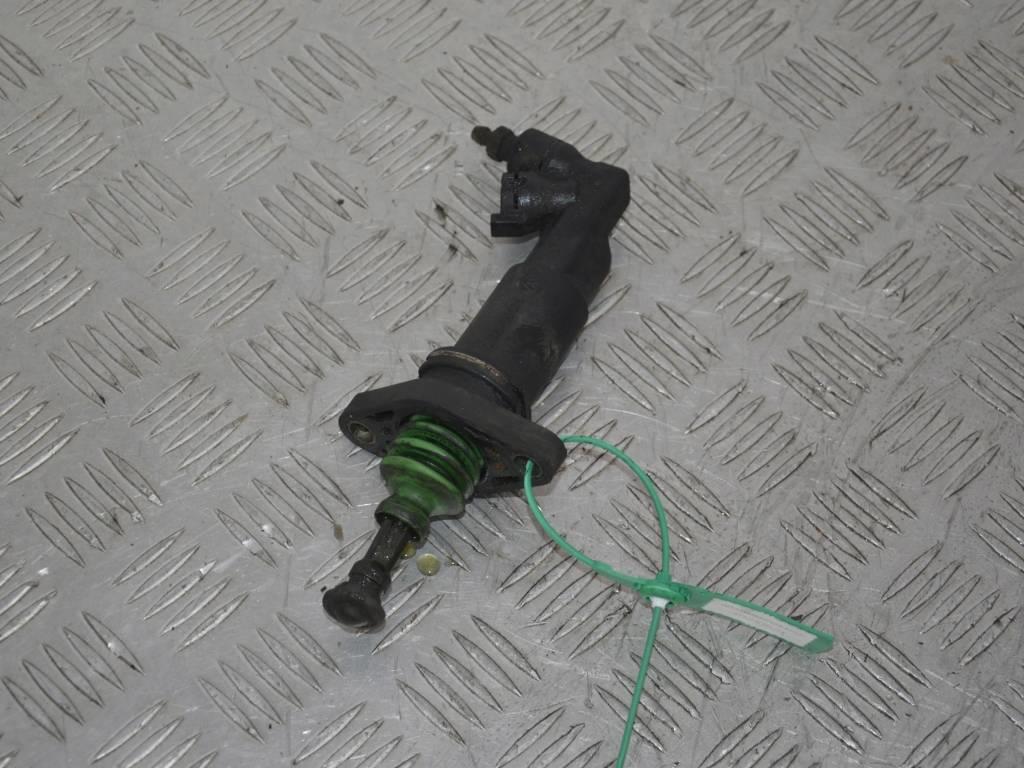 Цилиндр сцепления рабочий