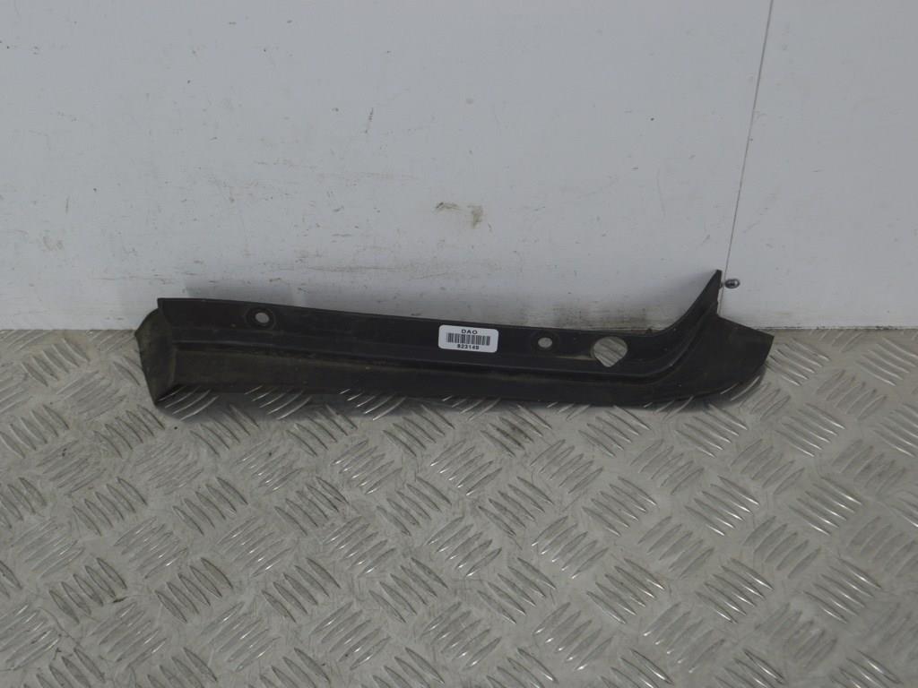 Пыльник крыла переднего левого