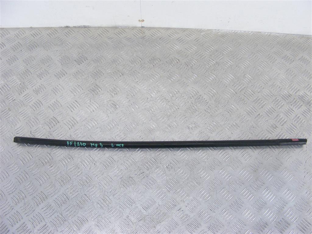 Уплотнитель Renault Megane 3 (2008-2019)