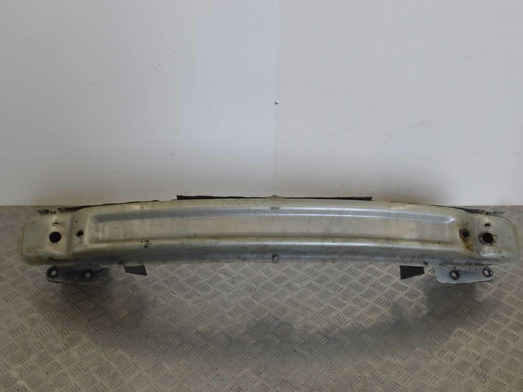 Усилитель бампера переднего