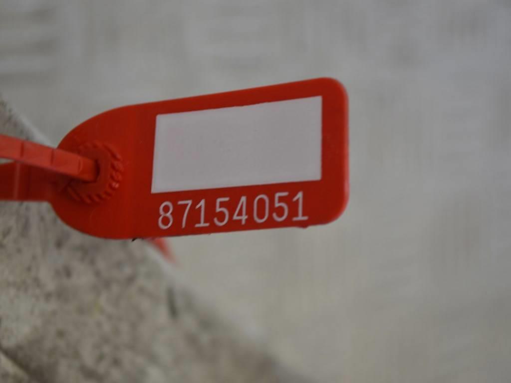 Усилитель бампера переднего