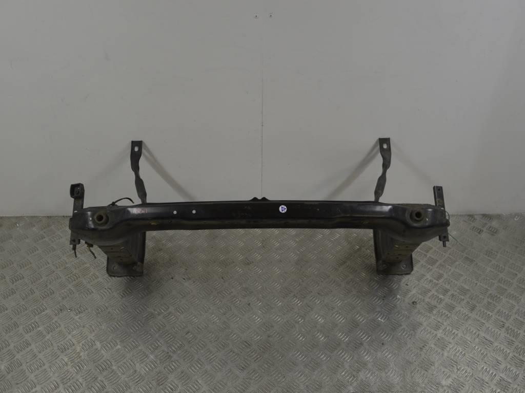 Усилитель бампера переднего