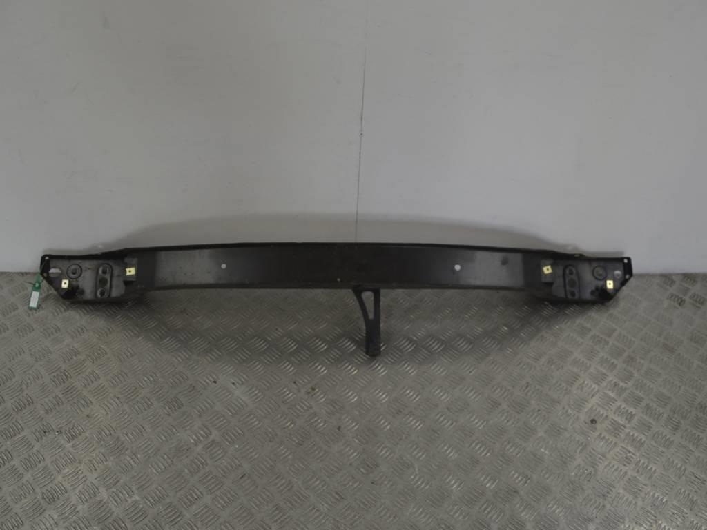 Усилитель бампера переднего