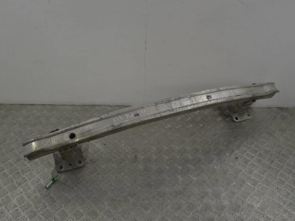 Усилитель бампера переднего