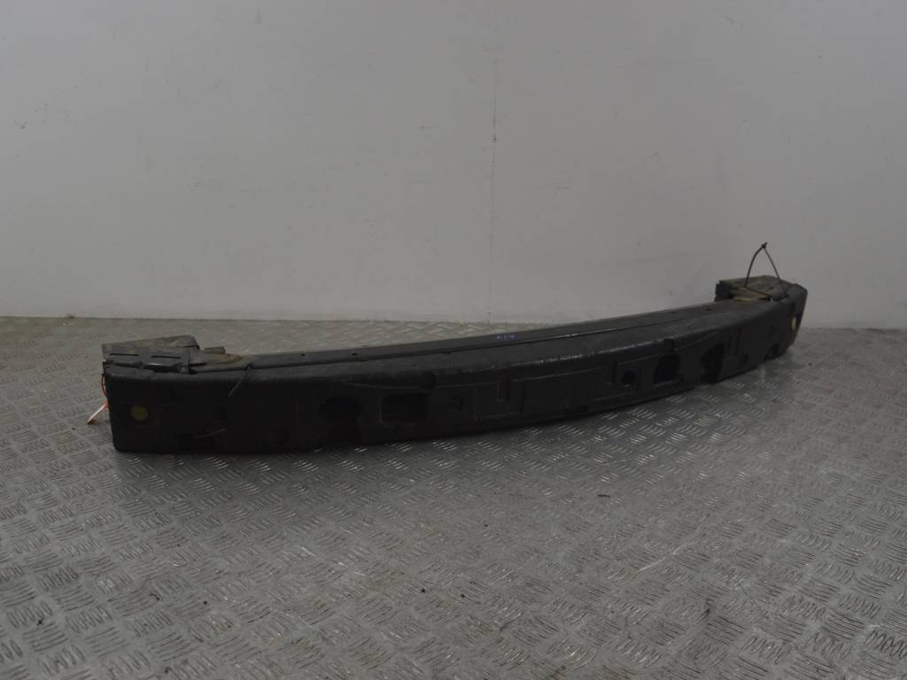 Усилитель бампера переднего