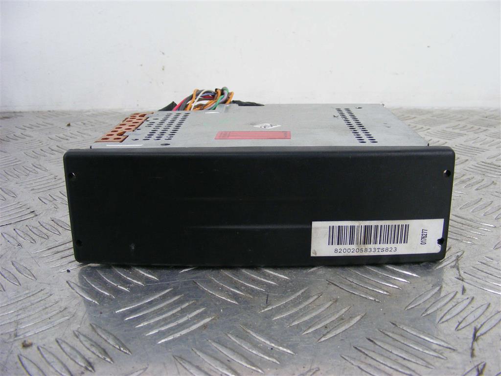 Усилитель музыкальный Renault Espace 4 (2003-2010) 8200205833