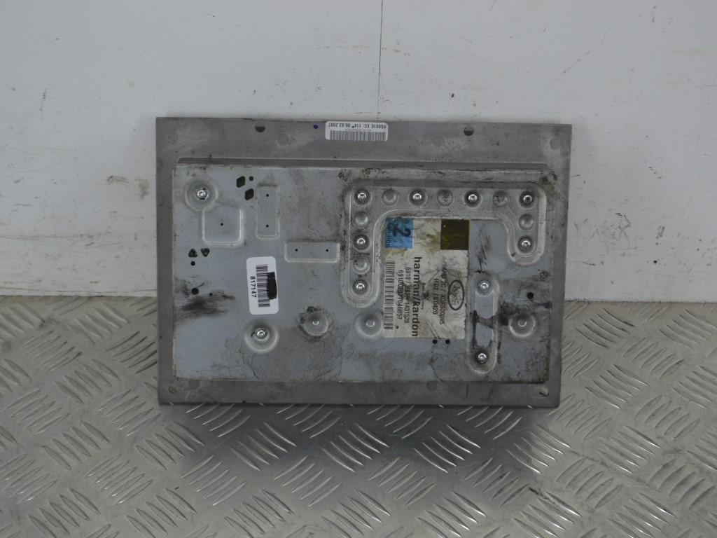 Усилитель музыкальный