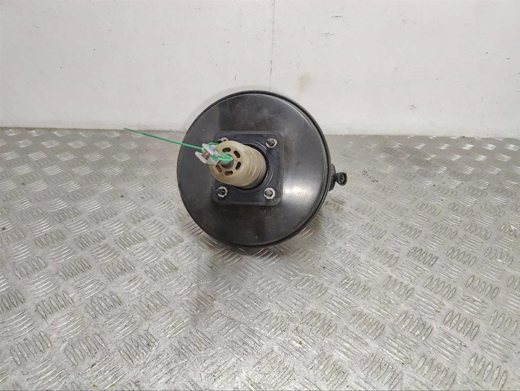 Вакуумный усилитель тормозов