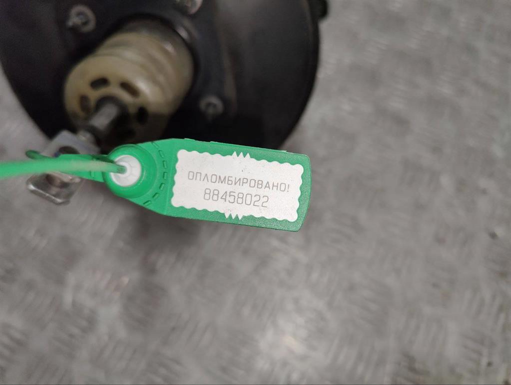 Вакуумный усилитель тормозов