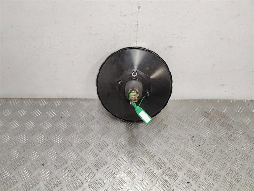 Вакуумный усилитель тормозов