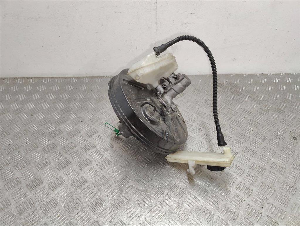 Вакуумный усилитель тормозов