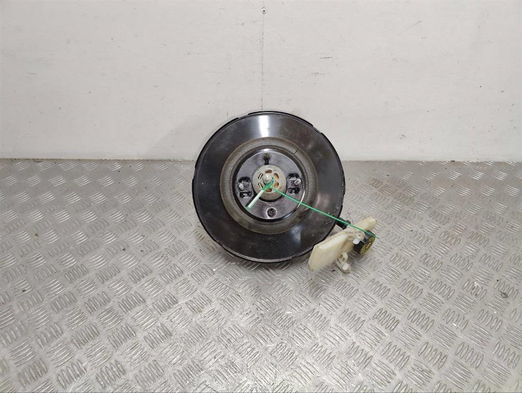 Вакуумный усилитель тормозов