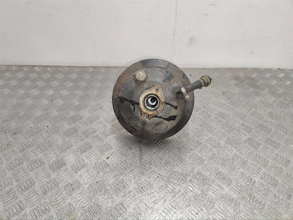 Вакуумный усилитель тормозов