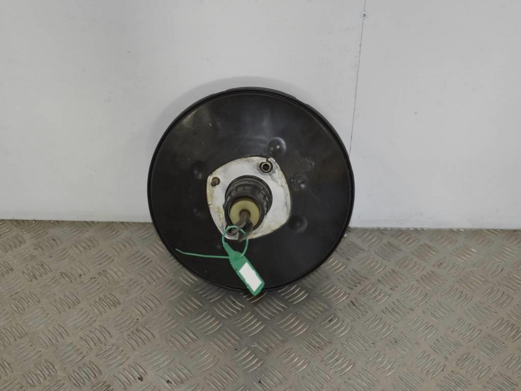 Вакуумный усилитель тормозов