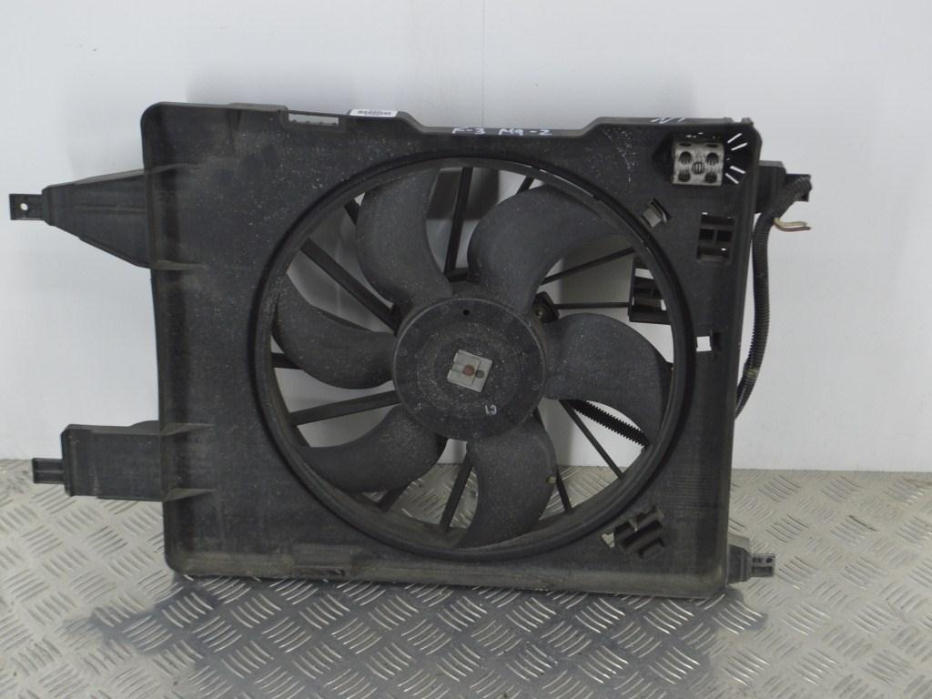 Вентилятор радиатора Renault Megane 2 (2002-2008) 8200151464