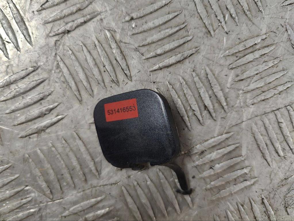 Заглушка (решетка) в бампер задний