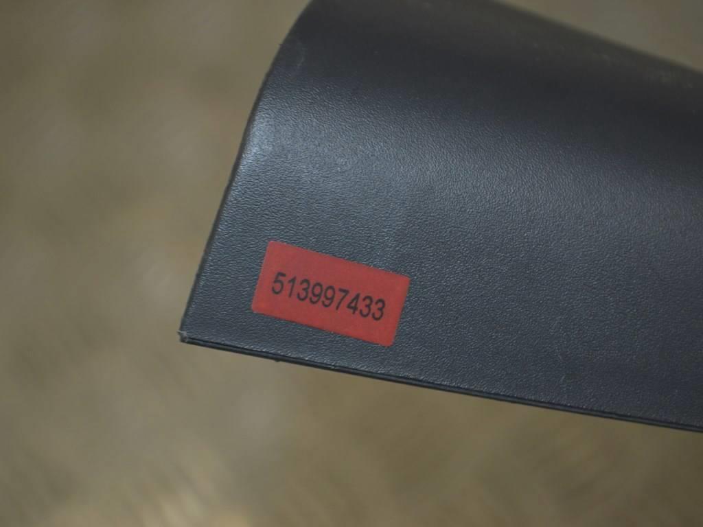 Заглушка зеркала правого