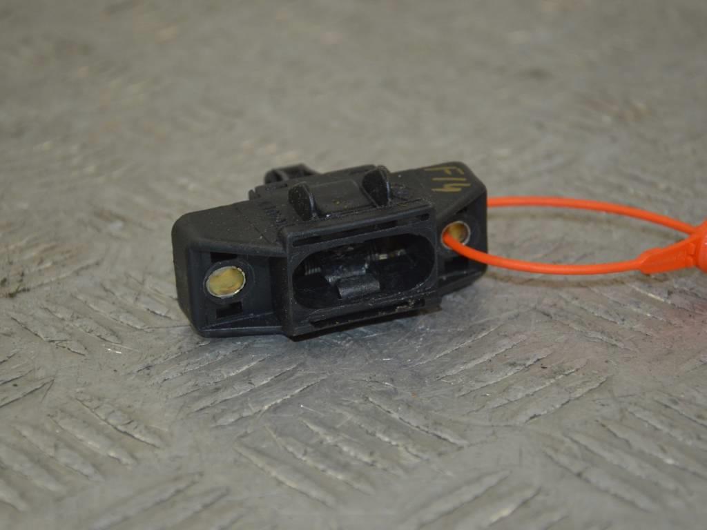 Замок багажника