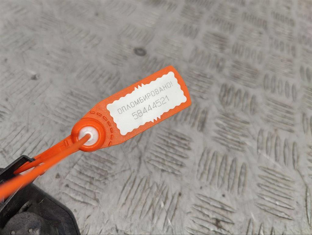 Замок двери передней левой