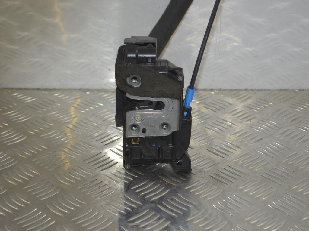 Замок двери передней правой Renault Laguna 3 (2007-2015) 805000005R