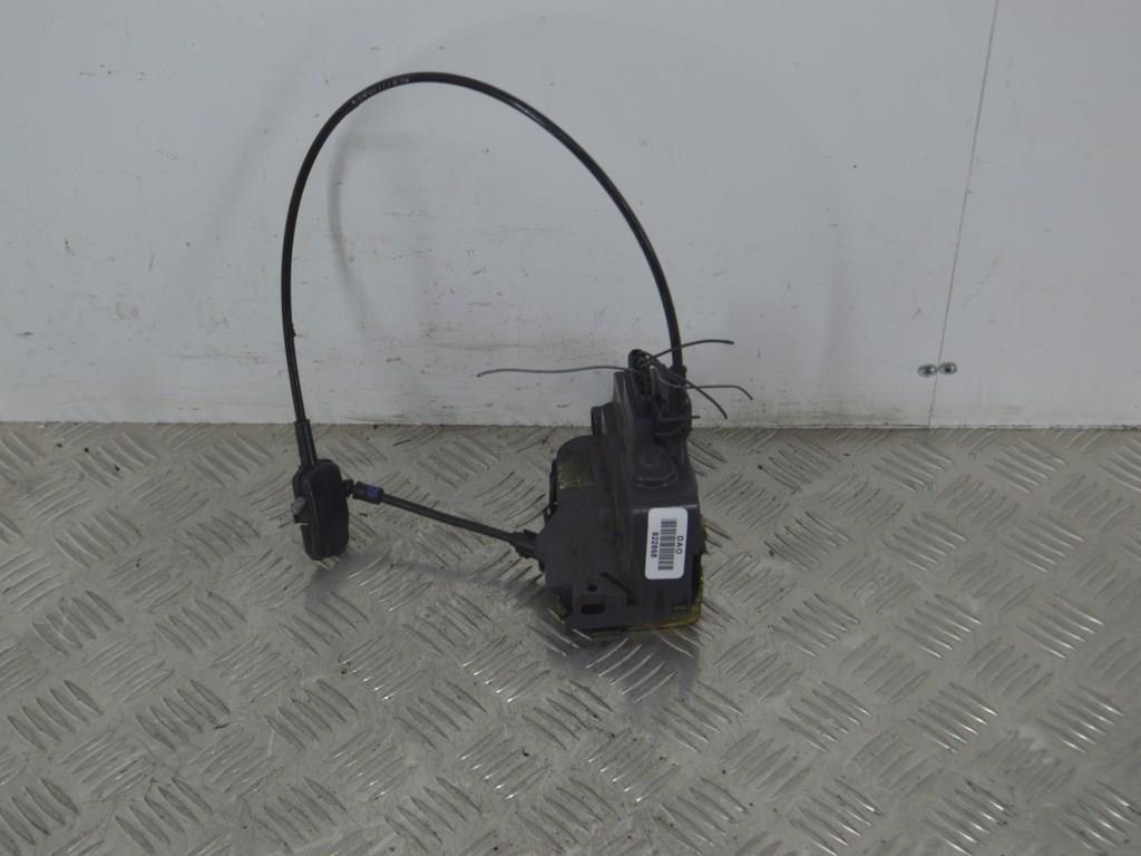 Замок двери передней правой