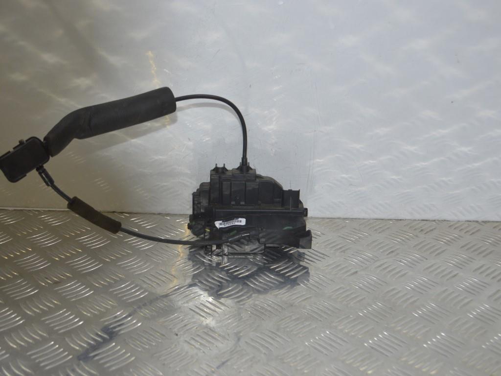 Замок двери передней правой Renault Megane 3 (2008-2019) 8050520001R
