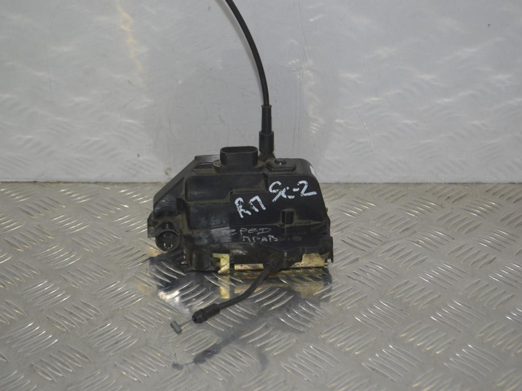 Замок двери передней правой