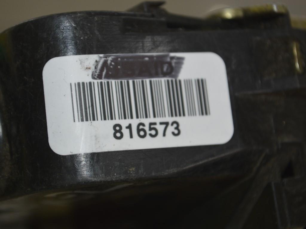 Замок двери передней правой