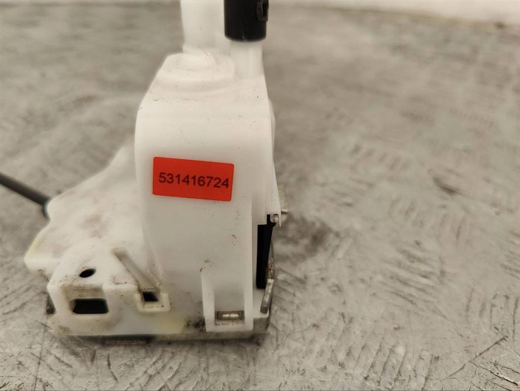 Замок двери передней правой