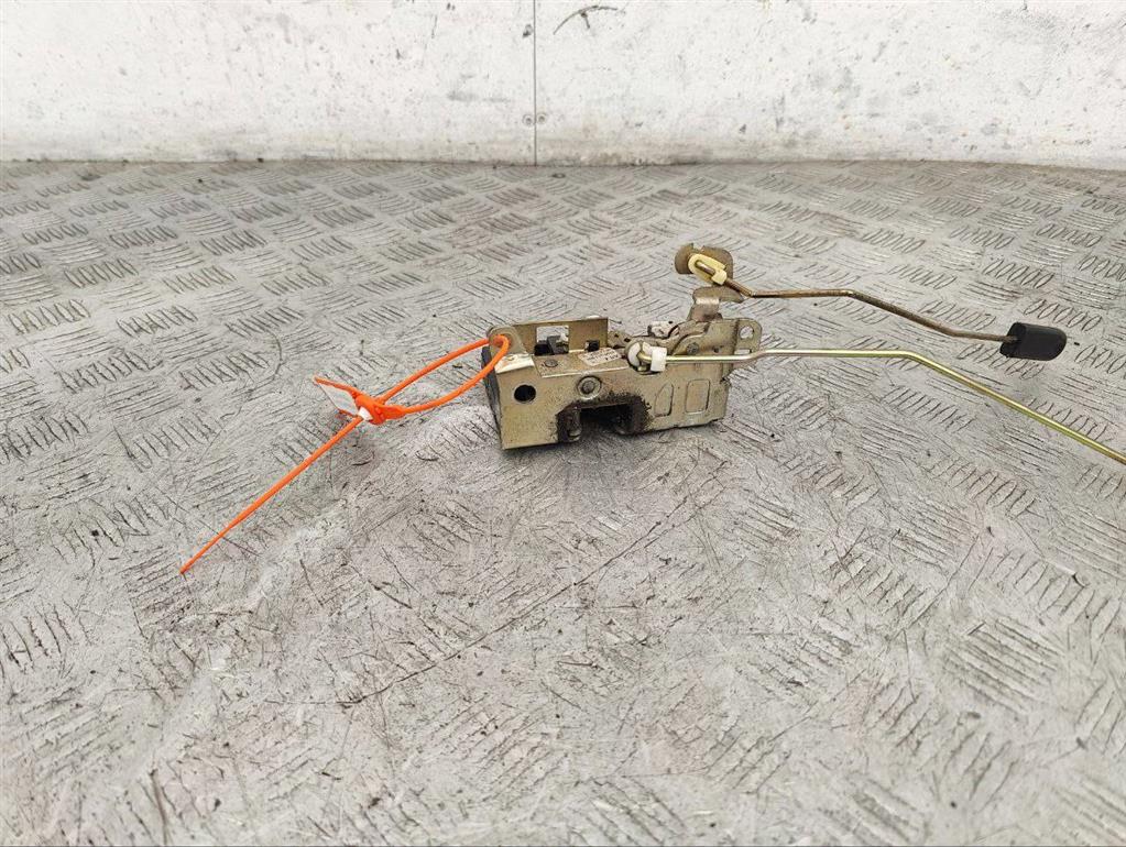 Замок двери передней правой