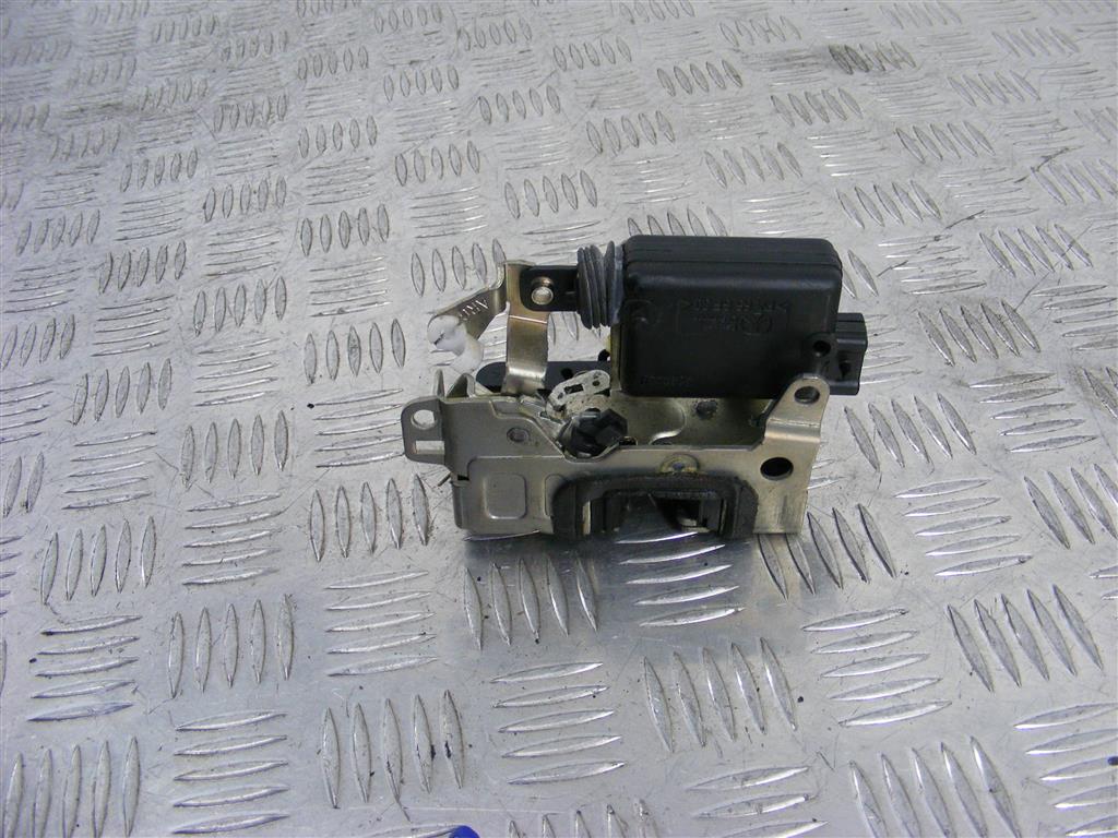 Замок двери задней левой Renault Logan 1 (2004-2014) 8200735248