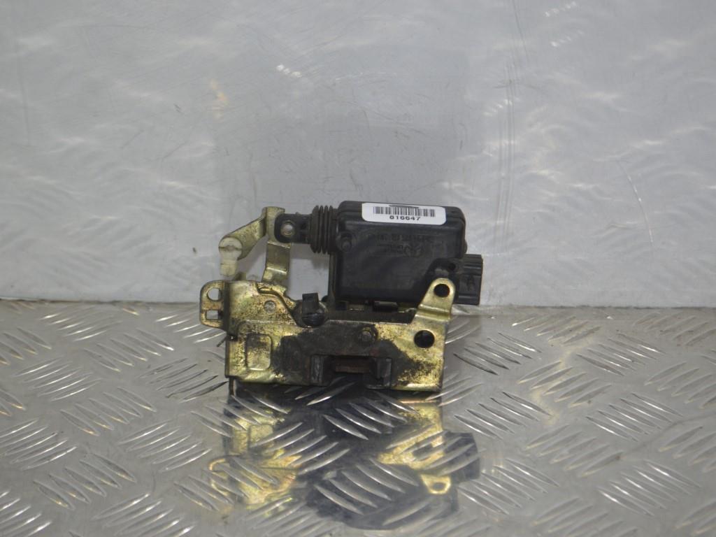 Замок двери задней левой Renault Megane 1 (1996-2002)