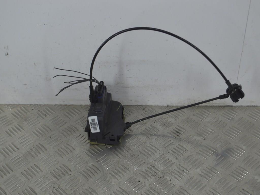 Замок двери задней левой