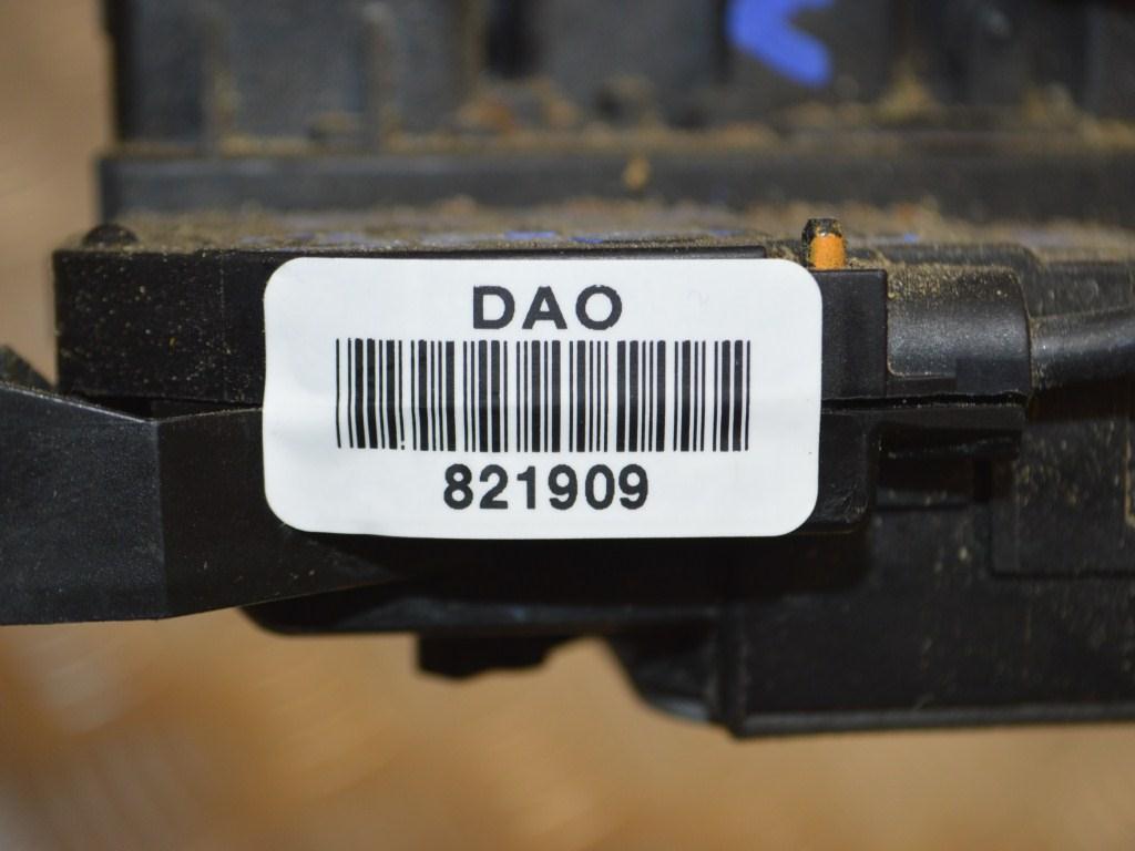 Замок двери задней левой