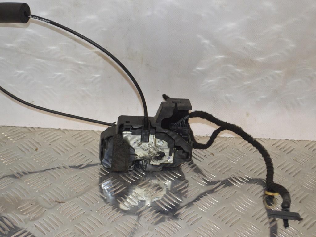 Замок двери задней левой Renault Megane 3 (2008-2019) 825035901R