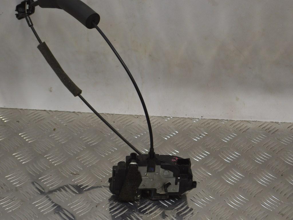 Замок двери задней левой Renault Megane 3 (2008-2019) 825038840R