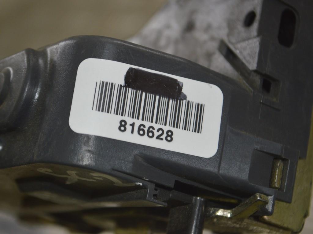 Замок двери задней левой